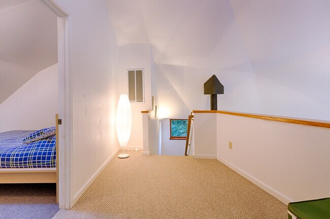 Building Photo - 18 Huckleberry Heights