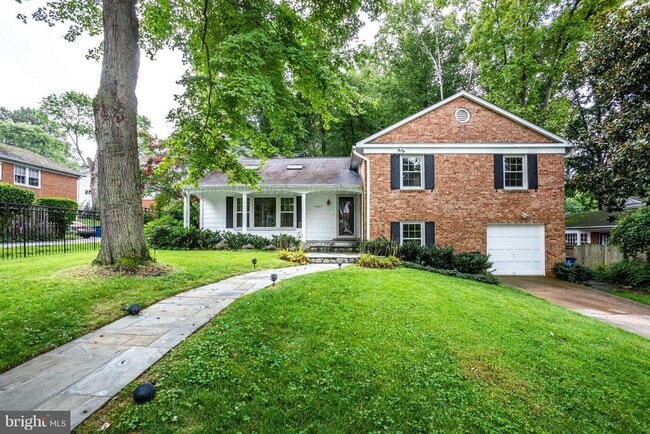 Primary Photo - 5904 Lenox Rd
