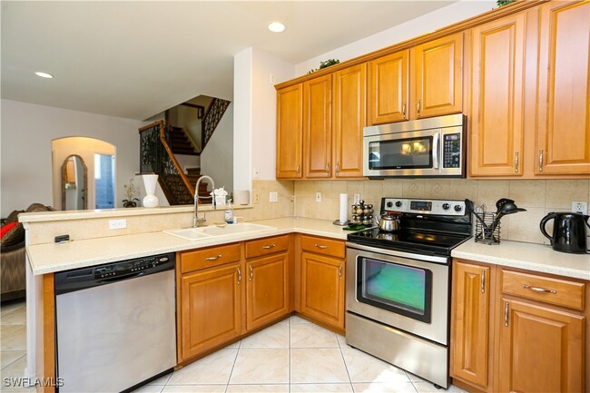 Primary Photo - 7864 Stratford Dr