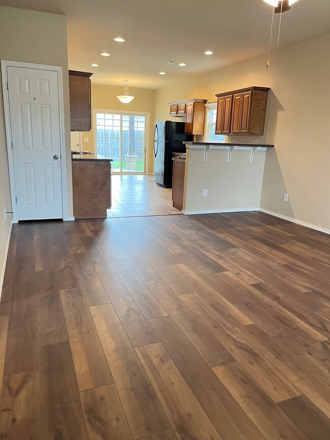 Building Photo - 4500 W Sweetgum Ln