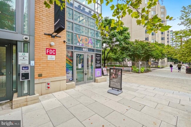 Building Photo - 475 K St NW