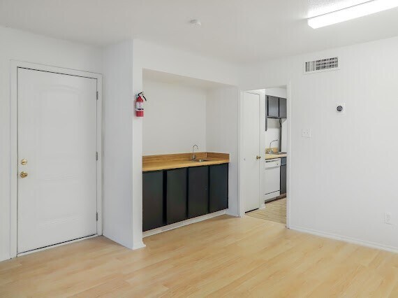 Building Photo - 8323 Wilcrest Dr