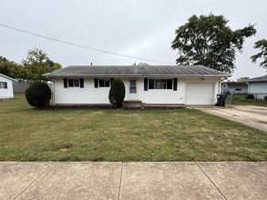 Building Photo - 417 W Abraham St