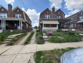 Building Photo - 1806 Hoffnagle St