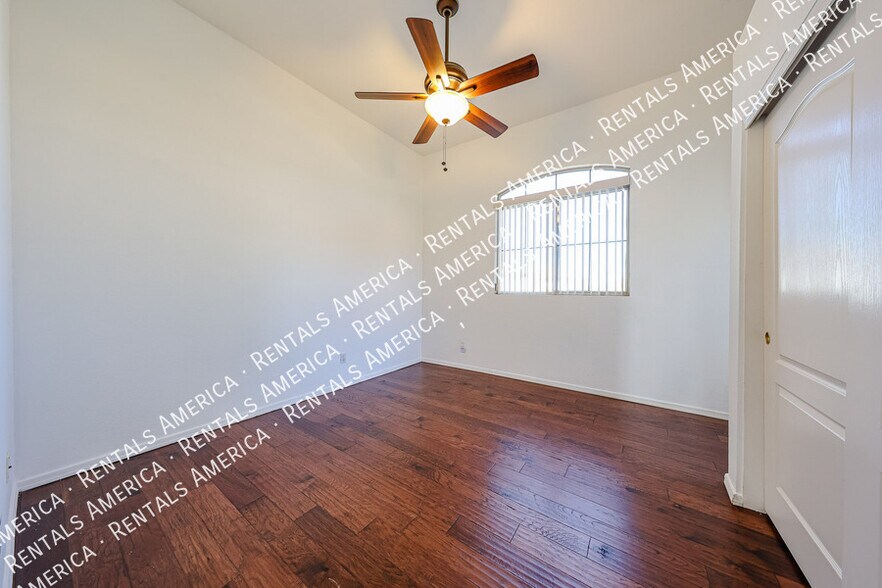 Building Photo - 15039 N 54th Pl