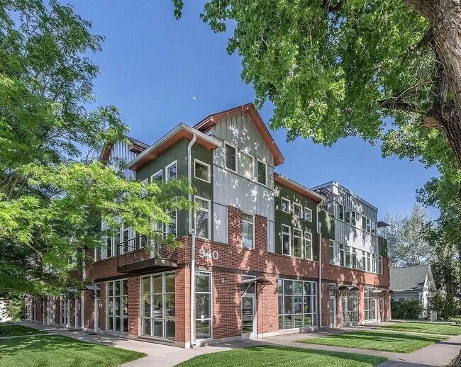 Exterior - 940 Kimbark St