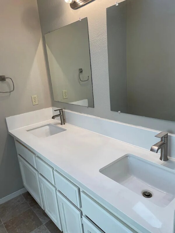 Building Photo - 14304 Culiacan Ave