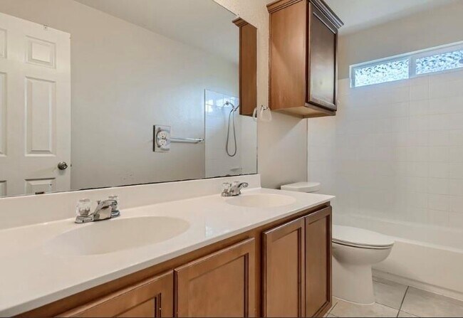 Building Photo - 301 Comal Run