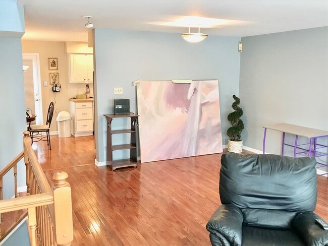 Building Photo - RARELY OFFERED IN PACKER PARK 3BR/2.5BA HOME w/Garage, Patio & Deck!