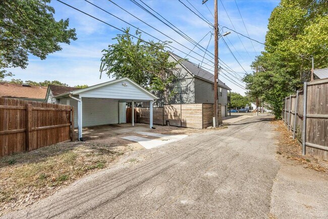 Building Photo - 2203 Euclid Ave