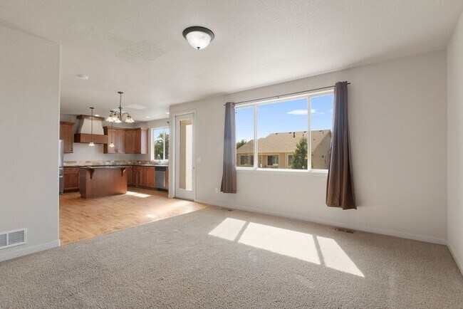 Building Photo - 4406 Cypress St