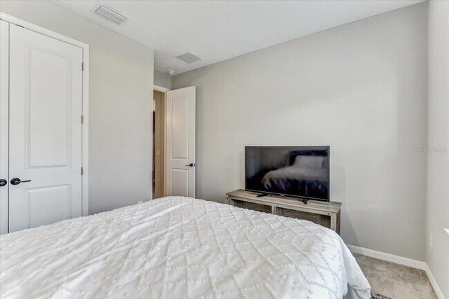 Building Photo - 33886 Landsman Lp