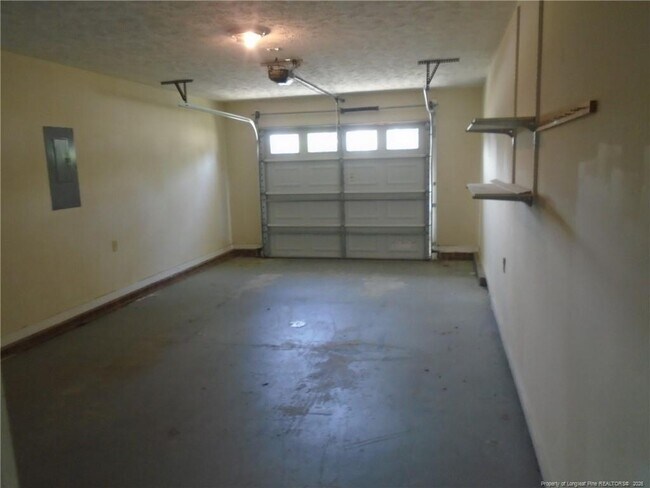 Building Photo - 6334 Greycliff Dr