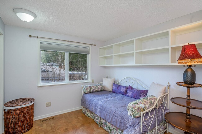 Building Photo - 2404 182nd Ave NE