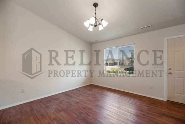 Building Photo - 4204 Newell St