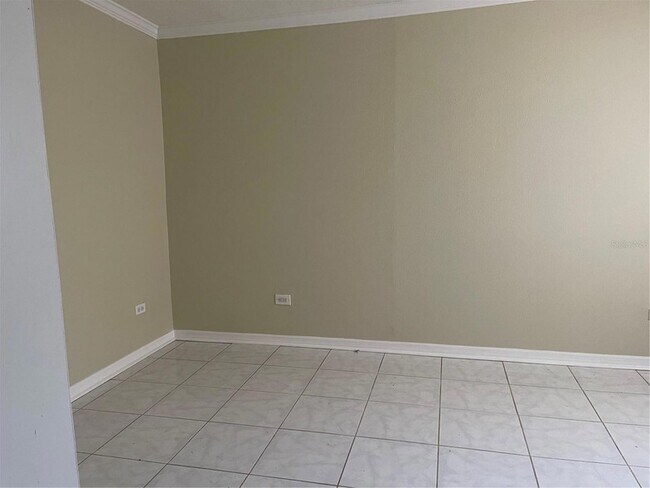 Building Photo - 3016 W Meadow St