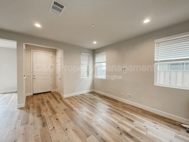 Building Photo - 581 Rosa Monte Wy