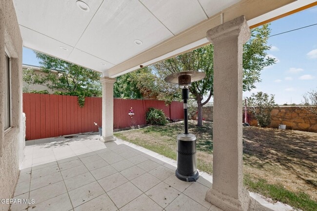 Building Photo - 14224 Desert Ash Dr