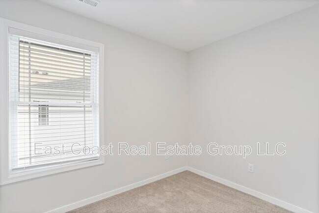 Building Photo - 530 N 3rd St