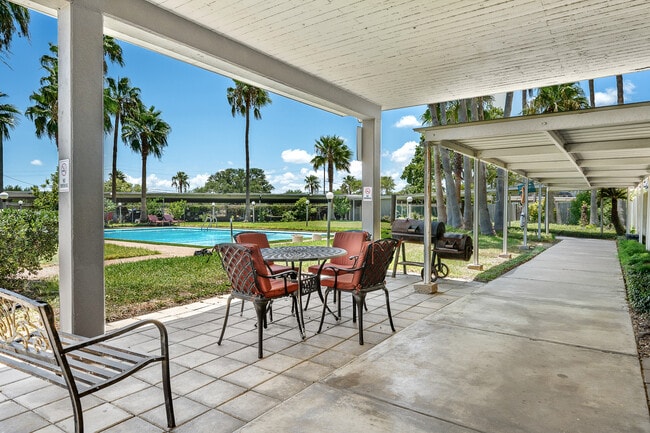 Building Photo - 4600 Ocean Dr