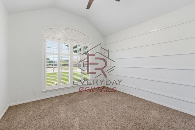 Building Photo - Beautifully renovated 5 Bedroom Home in Harker Heights!