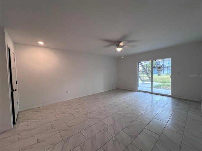 Building Photo - 5317 Curry Ford Rd