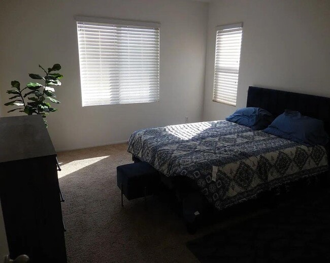 Building Photo - 62855 Kitetail Dr