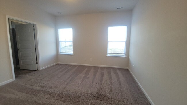 Building Photo - $500 off one month!!!  Call for details. Section 8 Welcome!!!  "Charming 3-Bed Oasis with Granite...