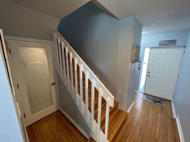 Building Photo - Townhomes of Cocoa Beach #108 - SHORT TERM...