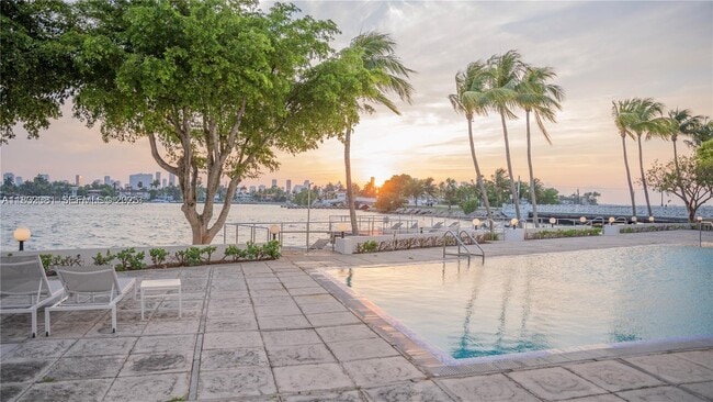 Building Photo - 3 Island Ave