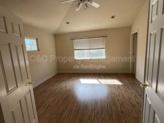 Building Photo - 1522 Peony Dr