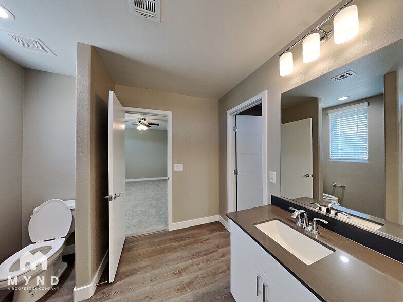 Building Photo - 3794 Paseo de Paz Ave