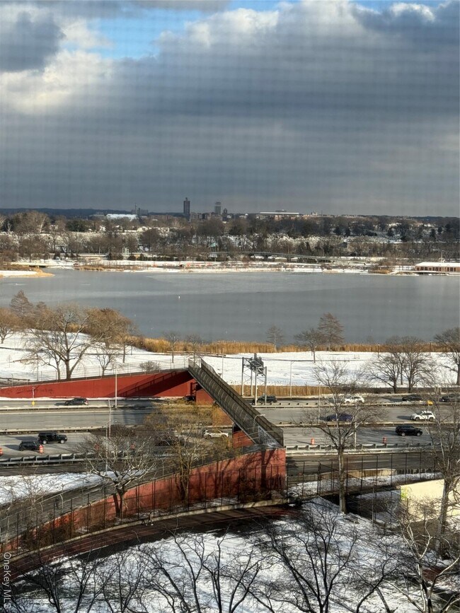 Building Photo - 61-20 Grand Central Pkwy