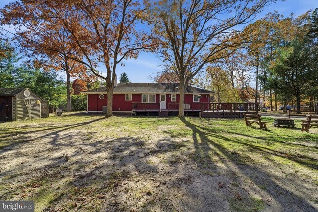 Building Photo - 218 Holly Ave