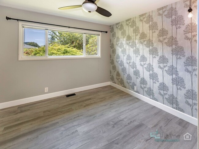 Building Photo - Charming 3-Bedroom Home in a Quiet Cul-de-Sac
