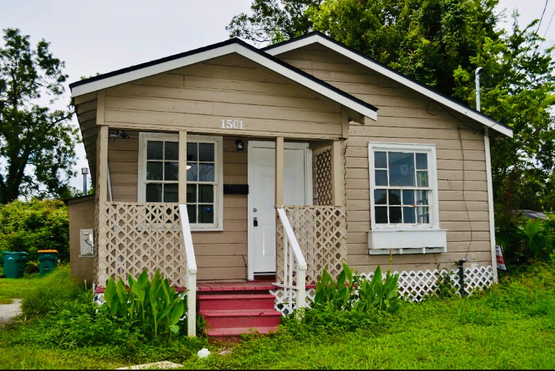 Building Photo - 1501 Nashby St