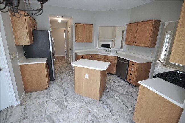 Building Photo - 602 Timbergrove Ct