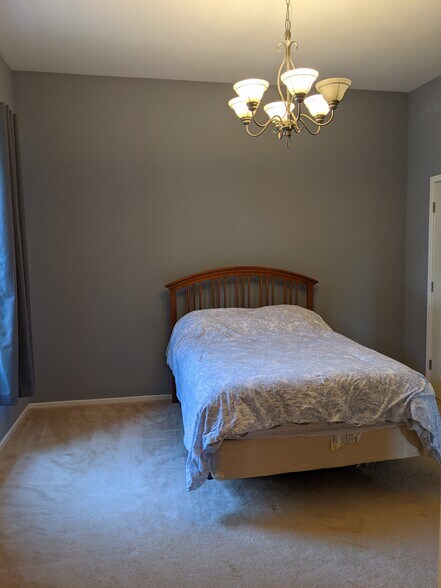 Main bedroom - 4496 Maryland Ave