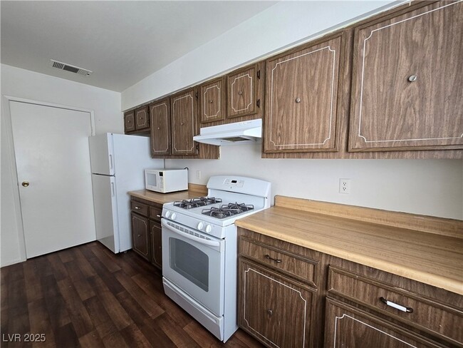 Building Photo - 5340 Retablo Ave