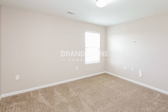 Building Photo - 1713 Eastway Dr