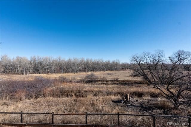 Building Photo - 2323 Dogwood Cir