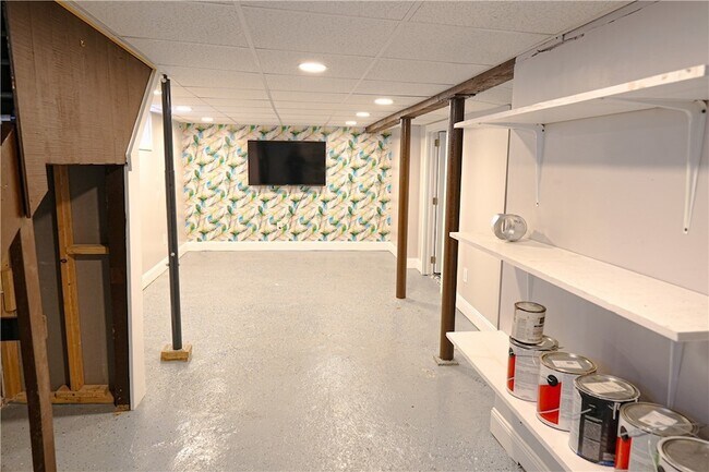 Building Photo - 1108 Highland St