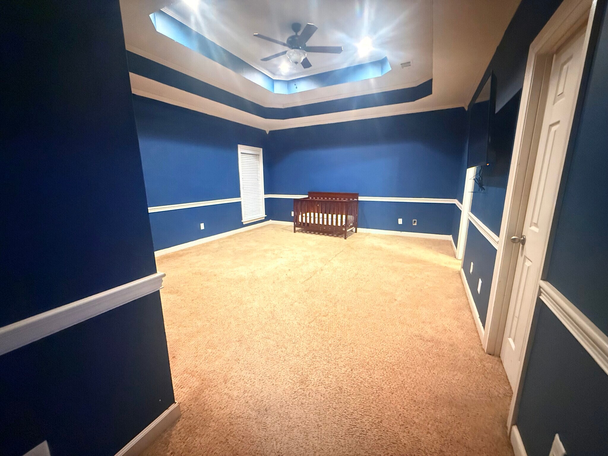 Building Photo - 635 Hampshire Dr