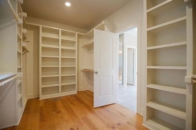 Building Photo - 17332 Ballentine St