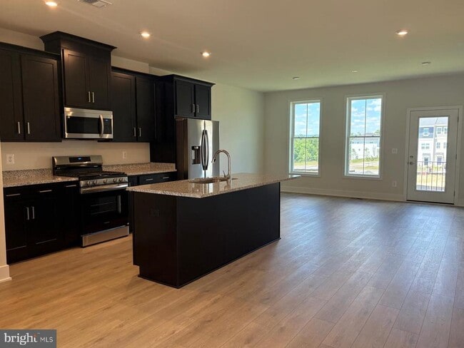 Building Photo - 133 Bamboo Shoot Ln