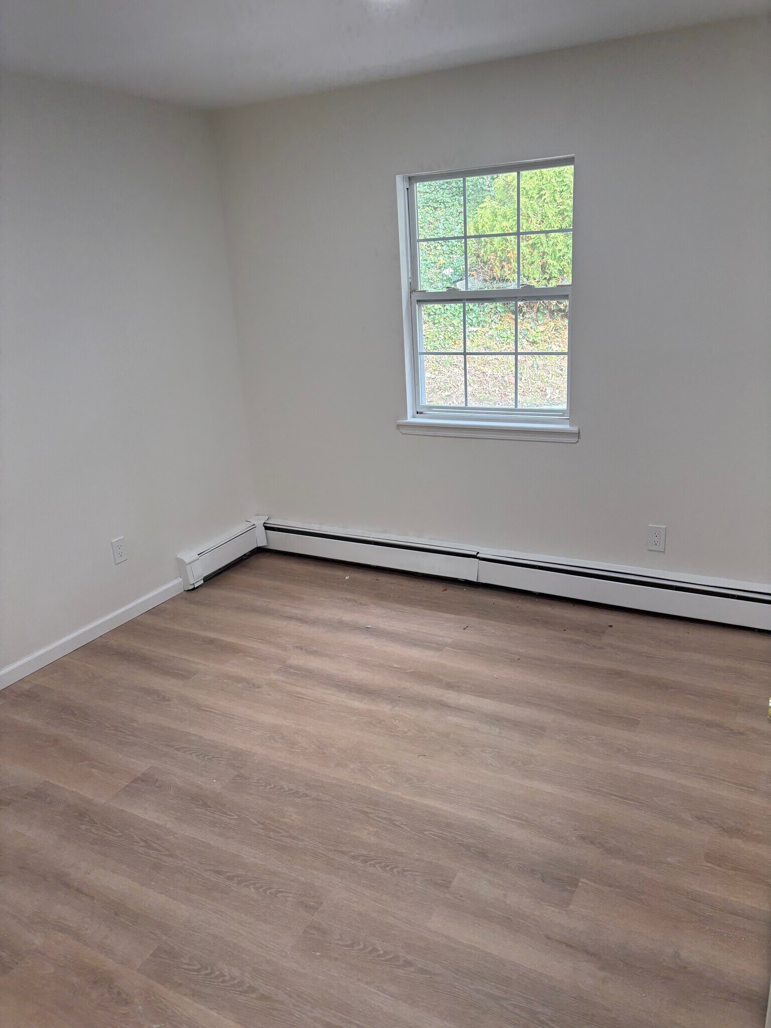 Building Photo - 160 McKay Rd