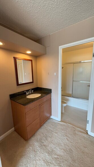 Building Photo - 555 Pierce St