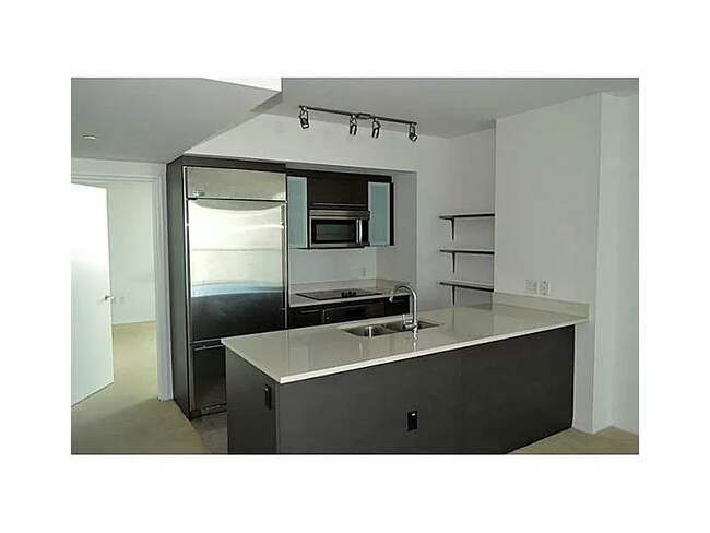 Kitchen - 500 Brickell Ave