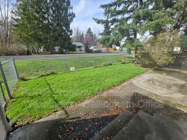 Building Photo - 3366 Cherrywood Ave