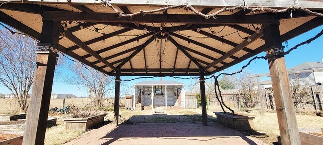 Building Photo - 750 Caylor Cove